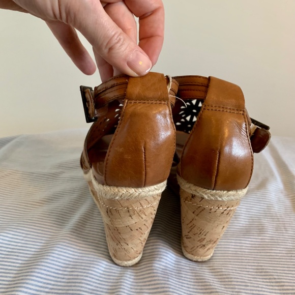 Hush Puppies Wedge Leather Sandals 7.5 - Picture 5 of 7